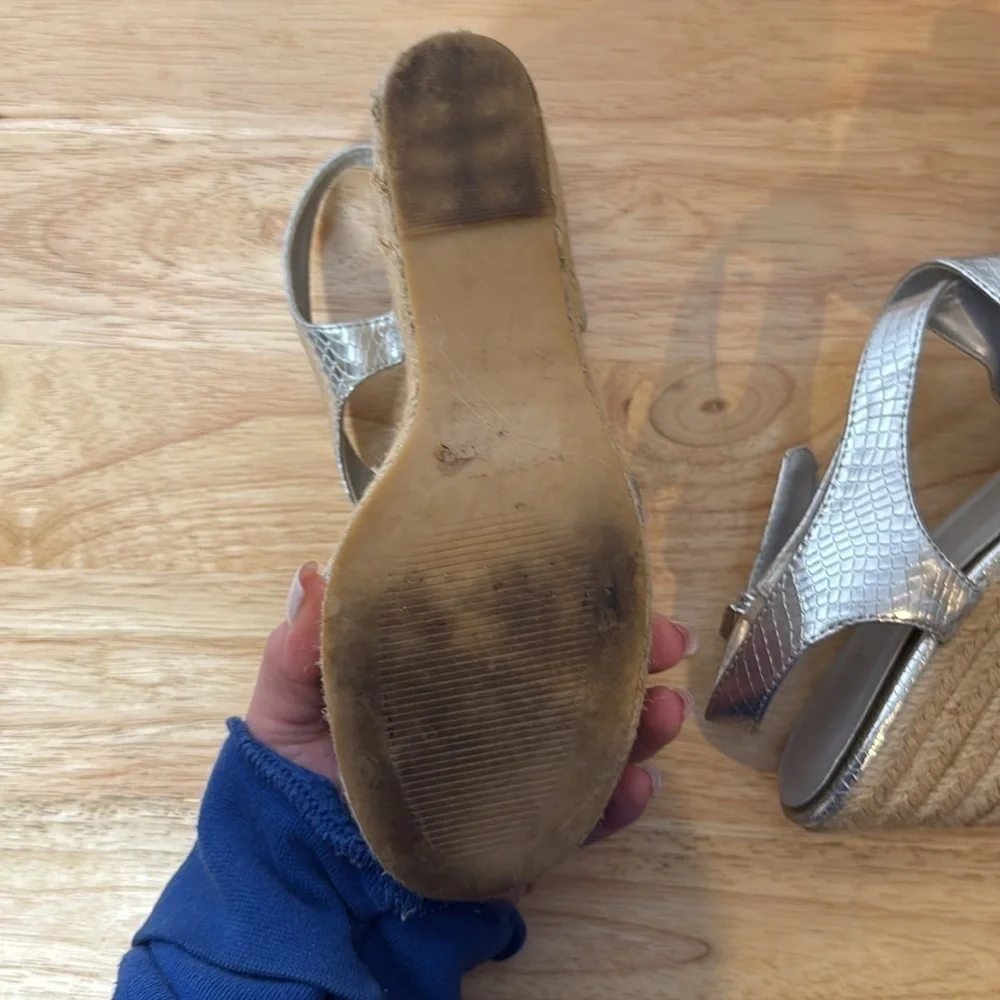 Cato Metallic Silver Snakeskin Wedges size 8.5